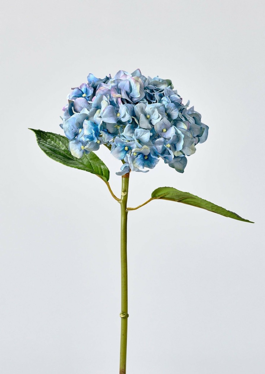 Blooming Florals Radial | Nantucket Blue Real Touch Hydrangea - 18"