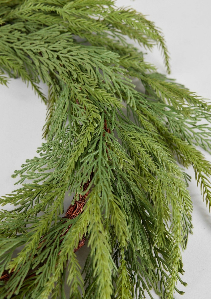 Winter Forest Radial | Faux Indoor/Covered Outdoor Cedar Wreath - 24"